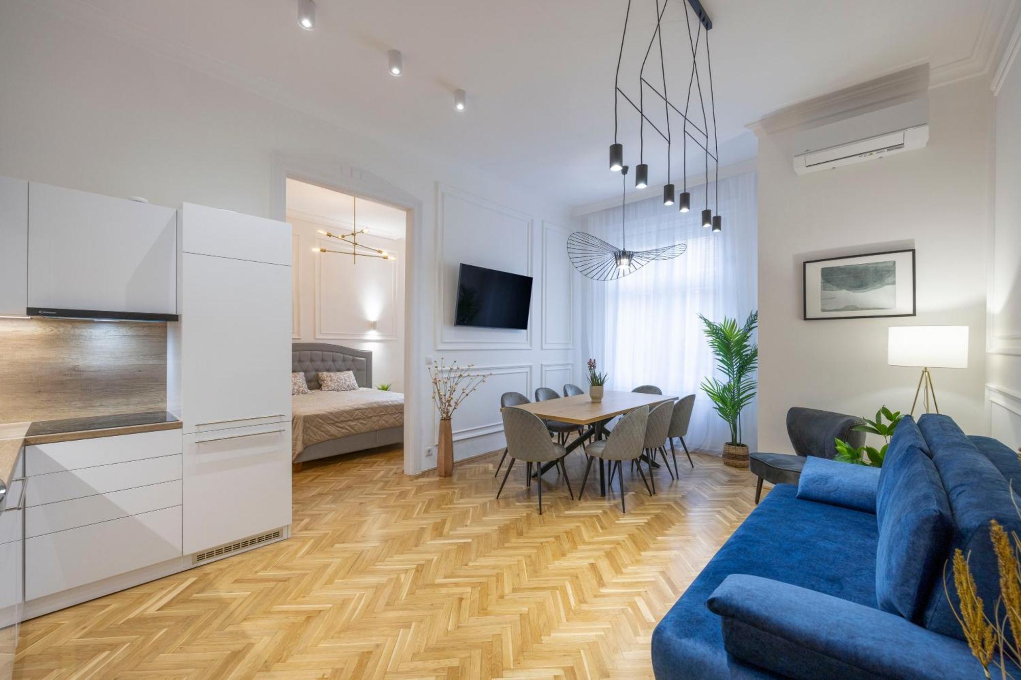 Luxurious Central 4Bedrm 3Bathrm Residence W/ Balcony Будапешт Экстерьер фото